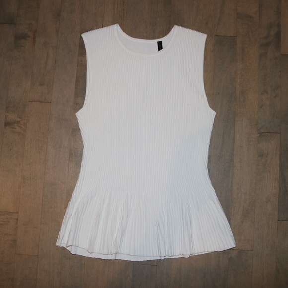 THEORY White Peplum Top - Picture 2 of 5